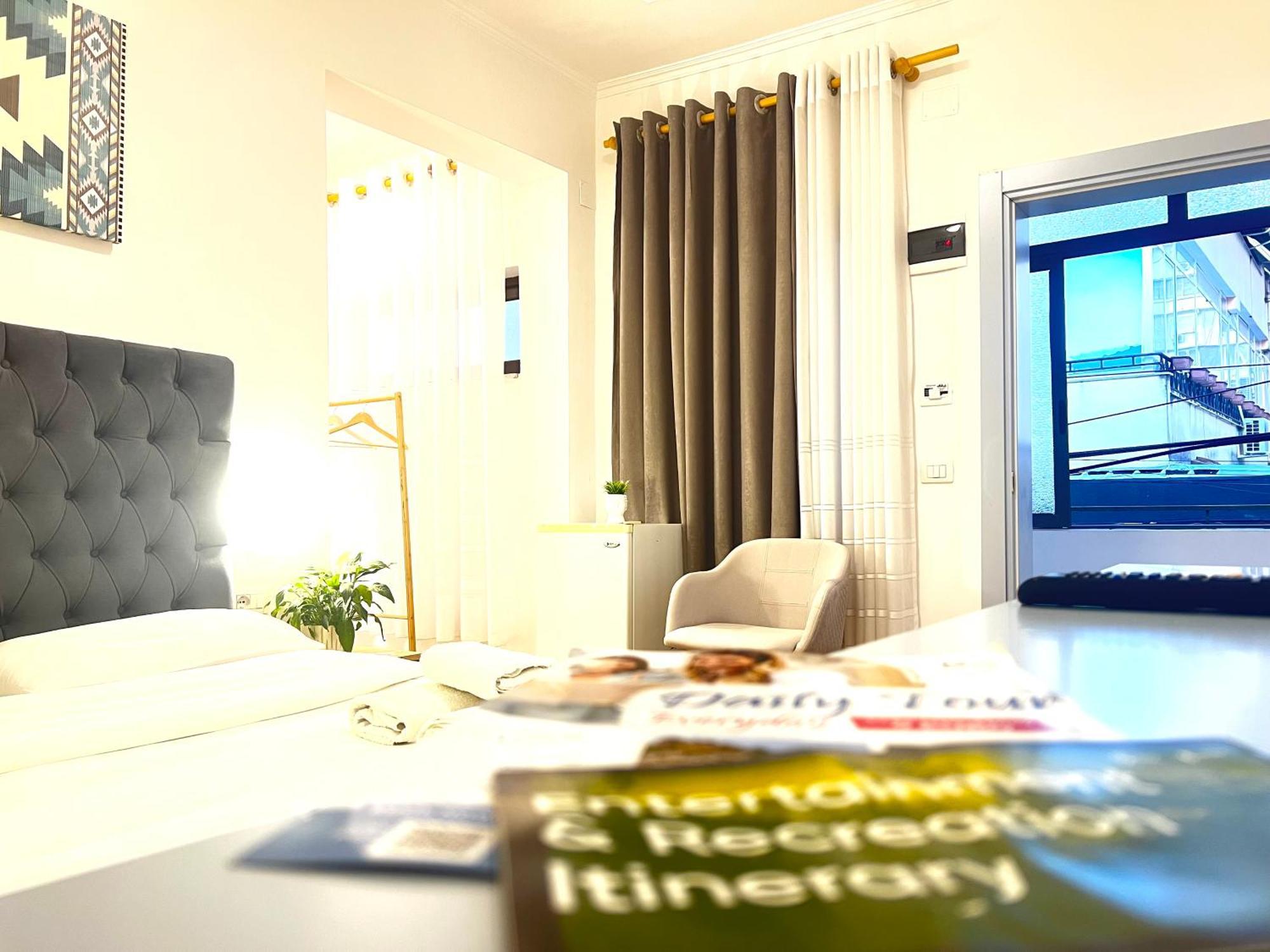 Tirana Square Hotel Екстер'єр фото